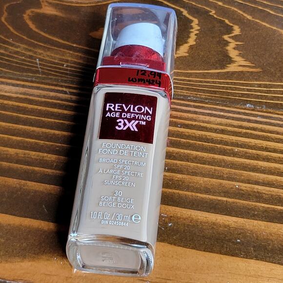 REVLON AGE DEFYING 3X Liquid Foundation SPF 20 - 30 SOFT BEIGE✨️NEW✨️ - Picture 8 of 8